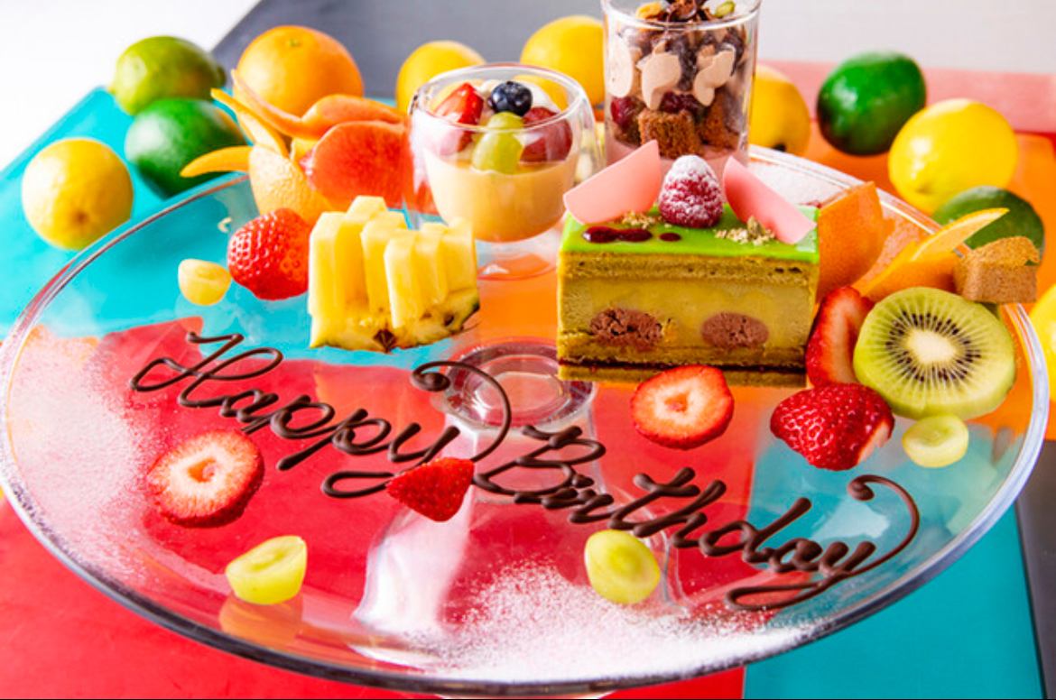 専属パティシエ特製のサプライズプレートは1,000円～承ります！