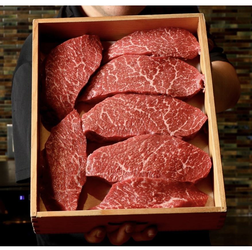 在“肉山仙台”可以吃到熊本县的红牛肉