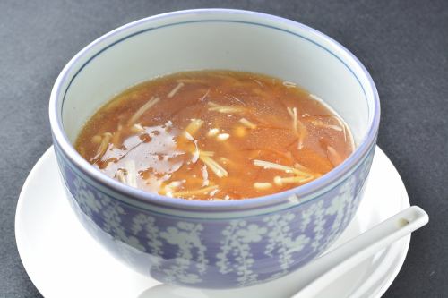 カニ肉フカヒレスープ