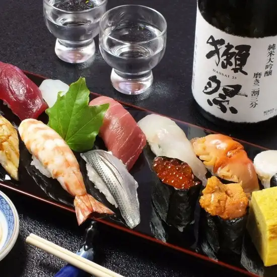 養殖物は使わず、天然物にこだわった新鮮なネタをご提供！