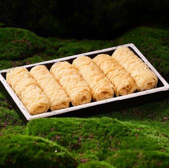 揚げ湯葉巻き 半分