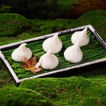 魚卵入りフィッシュボール（半分）