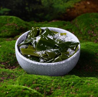 わかめの茎（半分）