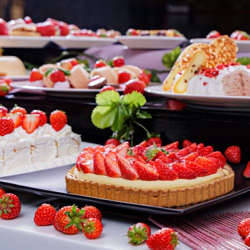 【GW5/2～5/5限定ランチブッフェ】　ガッツリ肉×ときめきいちごスイーツ食べ放題