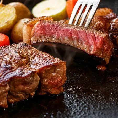 【8/14~16限定・ステーキやにぎり寿司など30種以上が食べ放題】サマーファミリーランチブッフェ