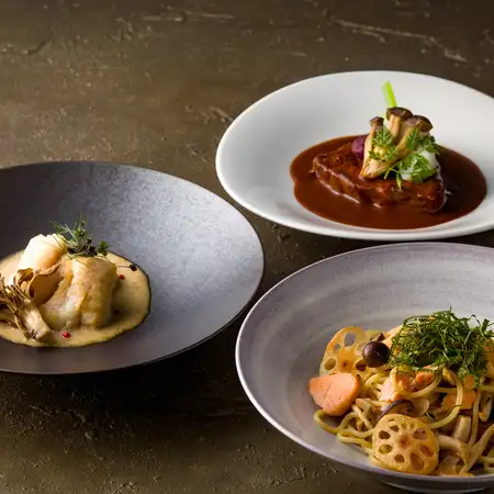 [November 16th - November 30th] Enjoy a half-buffet lunch with all-you-can-eat soup, salad, and bread! (From 2,400 yen)