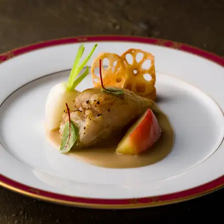 [Seasonal Lunch / October & November] Pan-fried cod with Calvados cream and caramelized apples