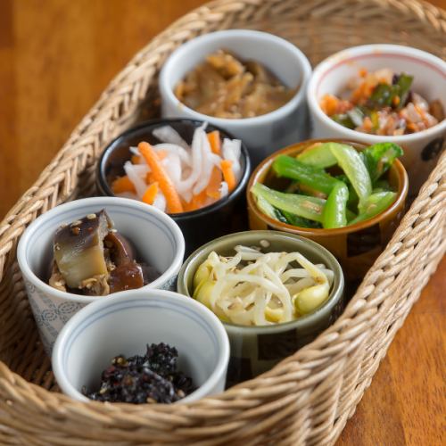 五味五色で心も体も満たされる、彩り豊かな韓国料理