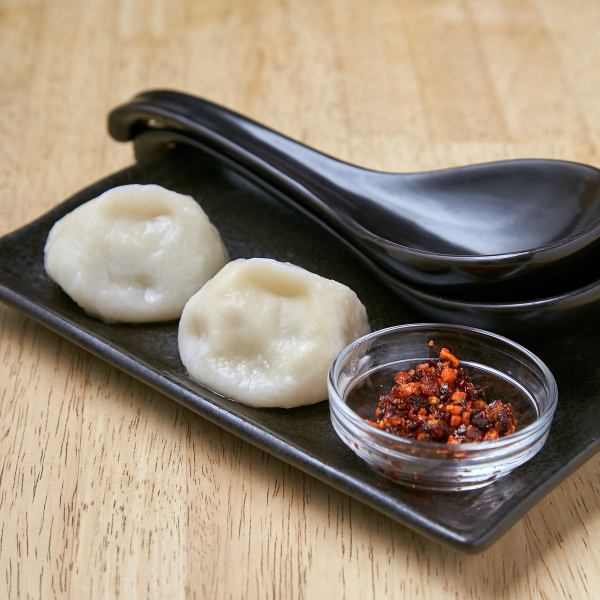 【あふれ出る肉汁が食欲をそそります…】肉汁水餃子2コ