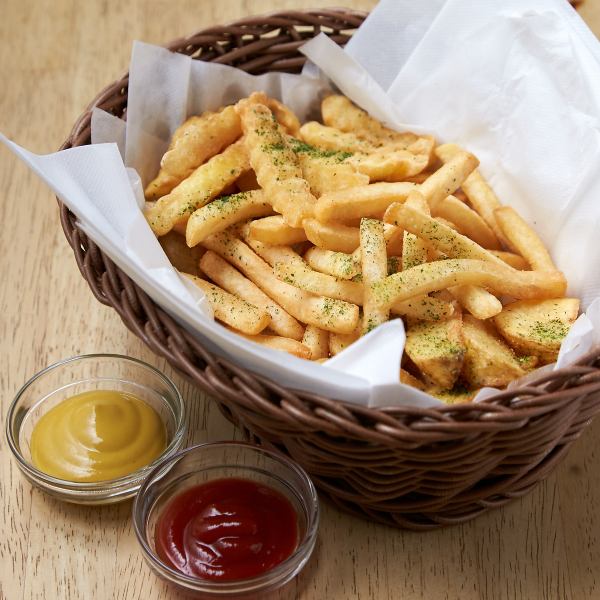 【お酒のおつまみとして定番の…】フライドポテト（バターしょうゆ味）