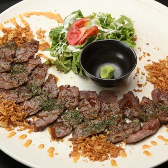 [2時間飲放付]やさしい和風ソースが食欲をそそる『日～木限定 牛肉のたたきコース』4000円(税込)