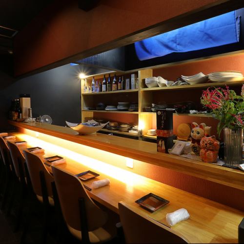 サク飲みや買い物終わりの食事等にも最適なカウンター席