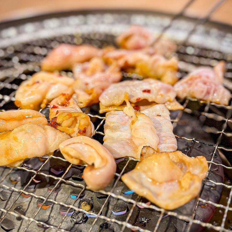 ヤギ（牛）　送料込み 希少厳選部位】はらからの逸品 牛たん 特上タン 320g or 640g 【送料