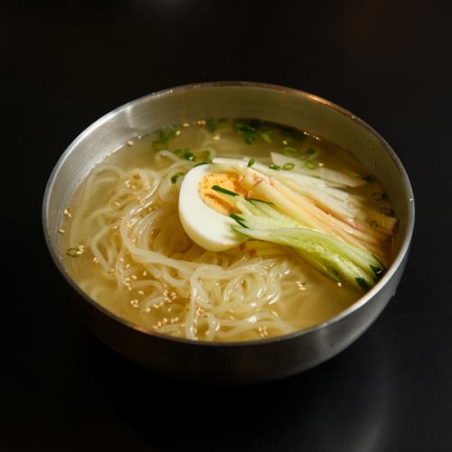 【シメの定番メニュー】南大門韓国冷麺