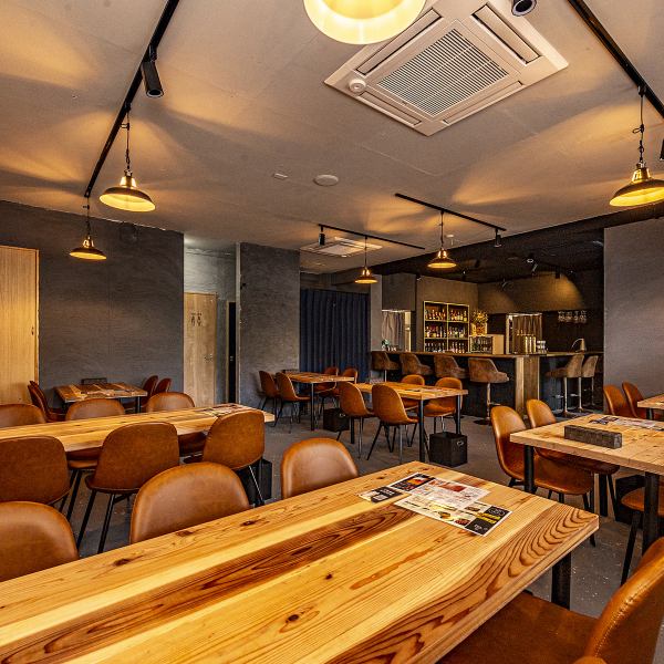 【30名様から貸切パーティーも◎】当店では30名様以上での貸切も歓迎いたします。シックで落ち着いた大人な空間を贅沢にご利用いただけます☆スタイリッシュな雰囲気の中で、誕生日や記念日、各種宴会にパーティーまで特別な時間をお過ごしいただけます。特別な日は当店で大切な方と心に残るひとときをお過ごしください。
