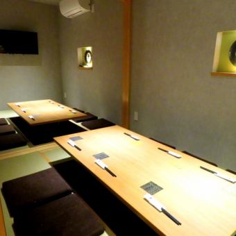 A horigotatsu private room where you can relax.The calm space is ideal for private banquets and receptions.