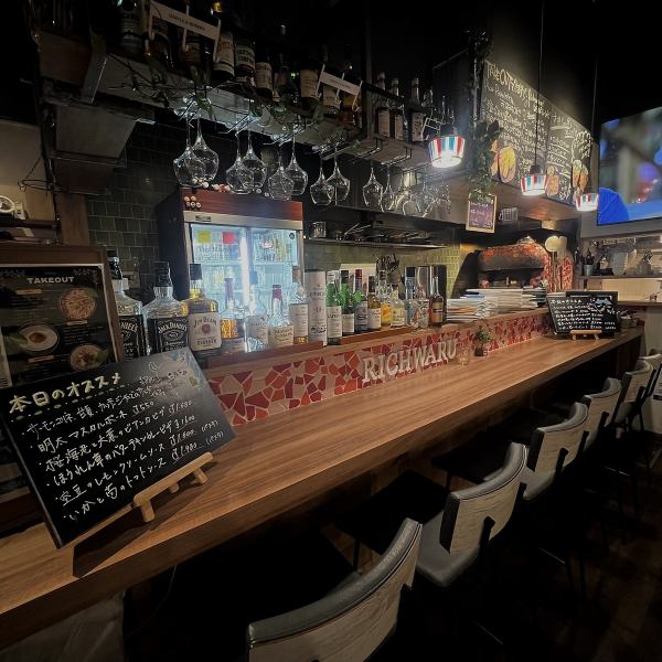 ★駅から徒歩5秒のイタリアン★お洒落な店内はデートや女子会・ママ会はもちろん、どんなシーンでも使い勝手が◎ランチタイムもお得に食べれ、自家製スイーツもご用意しておりますので、お気軽にご利用ください。