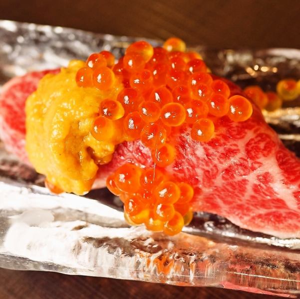 Meat sushi sea urchin salmon roe