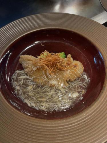 철판 야키 타마 유라입니다.
저희 가게에서는 흑모 와규 스테이크의 제공에 대해서는, 요즈음의 손님의 기호에 근거해, 사시의 들어가가 조금 약목의 주로 A4 클래스의 와규를 사용하고 있습니다.와규는 불필요한 지신 부분은 모두 깨끗하게 제거한 후 정말 맛있는 부분만을 제공하고 있습니다.
여러분의 내점을 진심으로 기다리고 있습니다.
철판구이 타마유라
메구로구 카미메구로 1-26-1-317
나카 메구로 아틀라 타워 아넥스 3F
📞03-5724-3777
매주 월요일 정기 휴무(월요일이 공휴일인 경우 다음 화요일)
#철판구이
#철판구이
#철판구이
#나카메구로
#나카메구로
#나카메구로디너
#teppanyaki
#teppanyakishow
#나카메구로스테이크