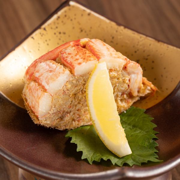 【通年楽しめる☆】日本酒との相性抜群！毛ガニ甲羅詰め★1680円（税込）