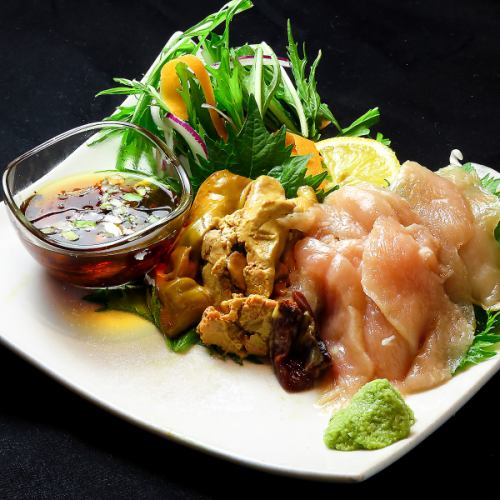 [0173] Amakusa Daio white liver sashimi / [0174] {Miraculous melt-in-your-mouth} Amakusa Daio white liver sashimi & chicken breast sashimi