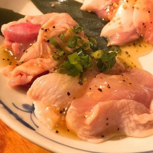 Old white chicken thighs from Ibaraki prefecture