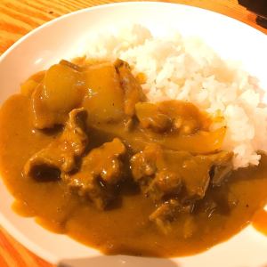 焼肉屋の牛タンカレー