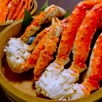 Until November 14th ◇ All-you-can-eat king crab course + all-you-can-drink alcohol ◇ 100 minutes 16,280 yen (tax included)