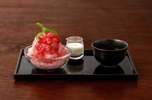草莓刨冰