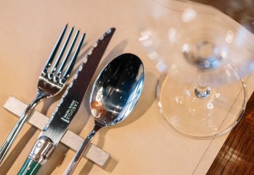 デートや記念日・誕生日、友人同士やご家族のみなさんなどでご利用いただけやすいプライベート空間です！