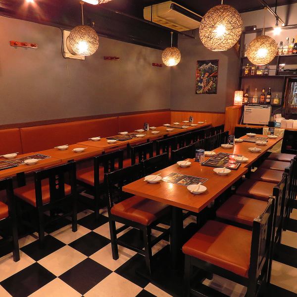 [Sofa seats available] The store is bright and clean.Our staff, who have worked in Japan for many years and are deeply familiar with Japanese culture, will serve you with sincerity! Please come to Lamichan's Kitchen, an authentic international izakaya ♪ Suidobashi / Izakaya / All-you-can-drink / Birthdays / Anniversaries
