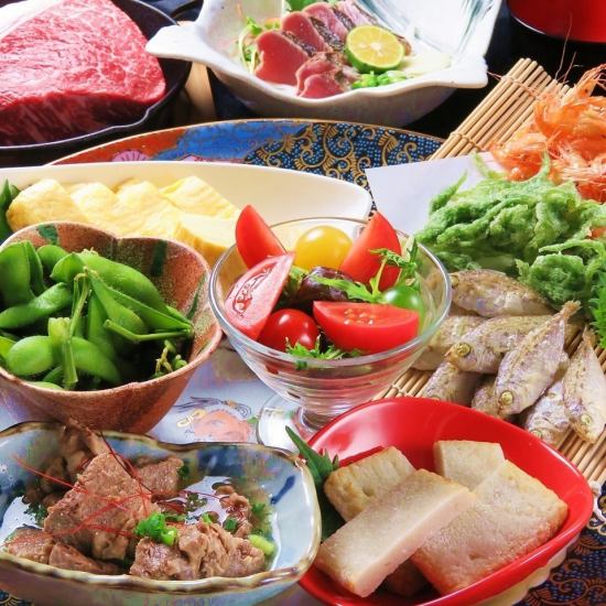 土佐料理をふんだんに詰め込んだコースは宴会にピッタリ!