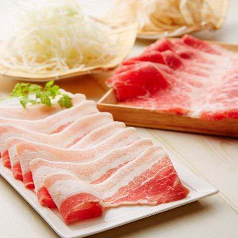 The meat is always freshly cut and sliced for each order.