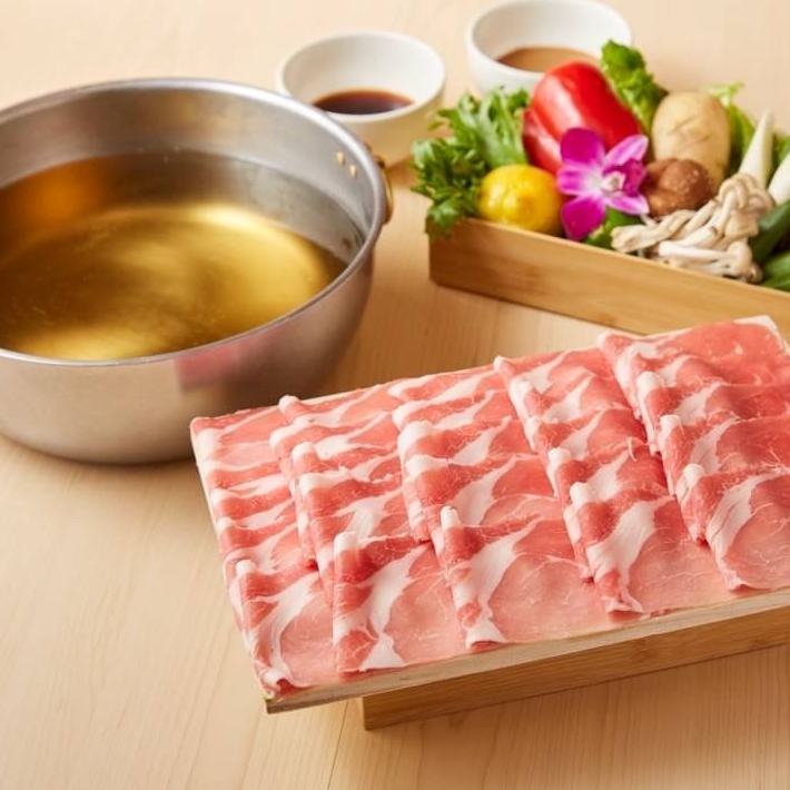 3種のお肉が楽しめる！食べ放題『ライトコース』1950円(税込)～