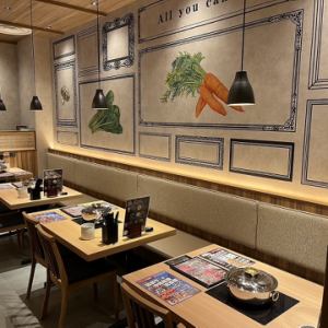 2名様でご利用いただけるテーブル席をご用意しております。