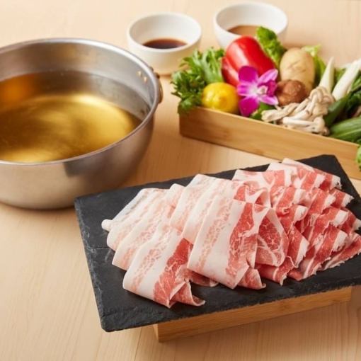 Healthy course with tender pork and branded Oyama chicken: 2,200 yen for adults. Upgrade to 4 types of meat.