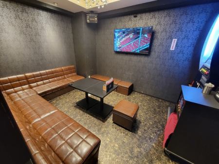 [Equipped with private rooms - darts included] We have sofa seats that can be used for parties of 4 to 10 people! It also comes with a darts machine, so you can have a fun time with your friends! The private seats are very popular. We do have some, so we recommend making a reservation in advance ♪ Please feel free to contact us! #Private room #Second party #Private room #Wedding #Anniversary Birthday