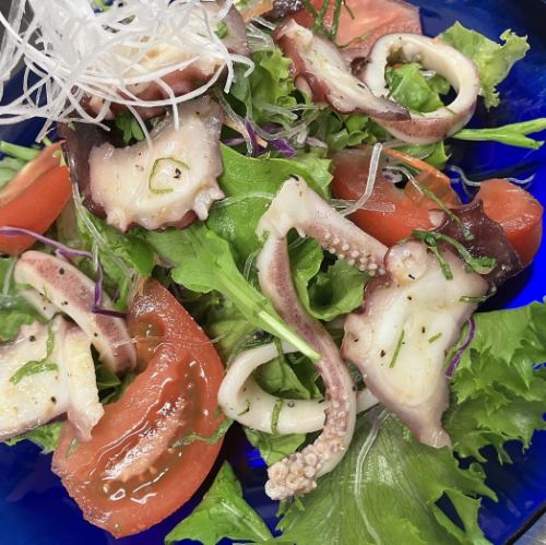 章魚魷魚醃漬沙拉