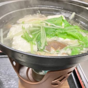 汤豆腐套餐可供 2 至 6 人享用