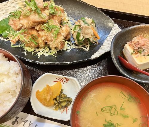 午餐仅在周三和周四供应