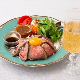 【ランチ限定】自家製ローストビーフ丼のランチプレート～2種のソース添え～
