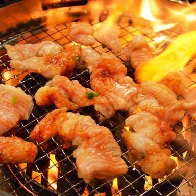 当店にご来店の際は【自慢のホルモン】