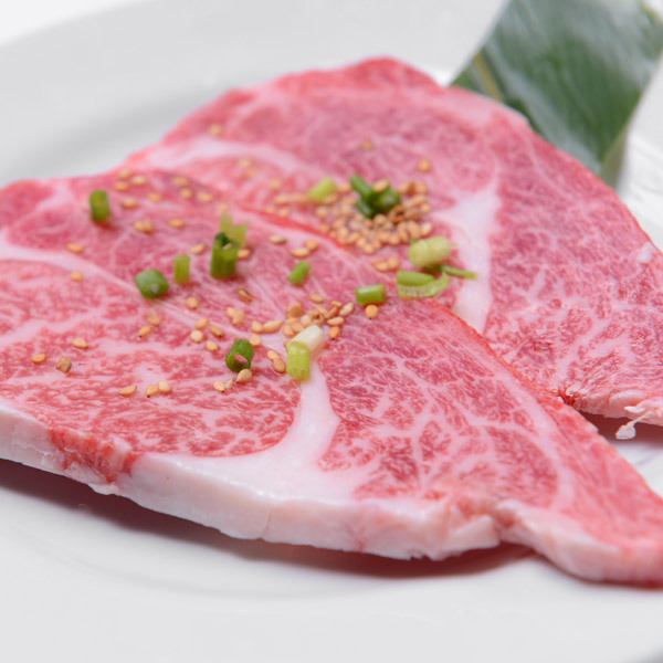 上カルビ・上ロース・カイノミが入ってこのお値段！