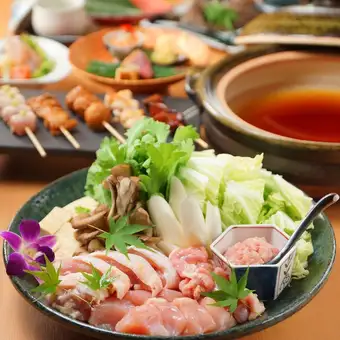 Recommended for all kinds of banquets! [11 dishes total] Local Chicken Hot Pot Course 6600 yen (tax included)