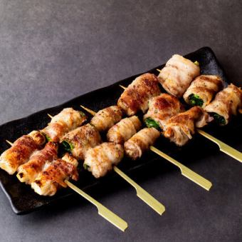 Assortment of 5 kinds of charcoal-grilled meat rolls