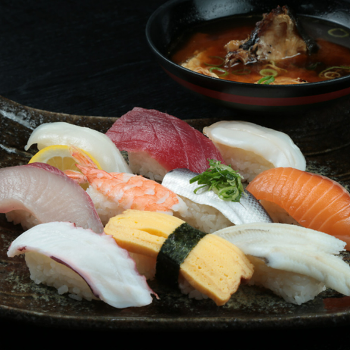 魚屋直営だから鮮度抜群!!種類豊富！しかも安い！