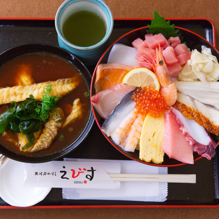 コスパ◎ 鮮度抜群海鮮を使用したおすすめのランチ定食をご用意