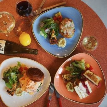 【ランチ限定】選べる６種のメインプレートと前菜から食後のドリンクまで計８品のお値打ちコース