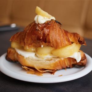 【MELLOWのアレンジクロワッサン】クロワッサンアップルパイ