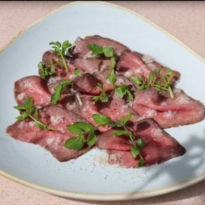 和牛ローストビーフ レフォールソース